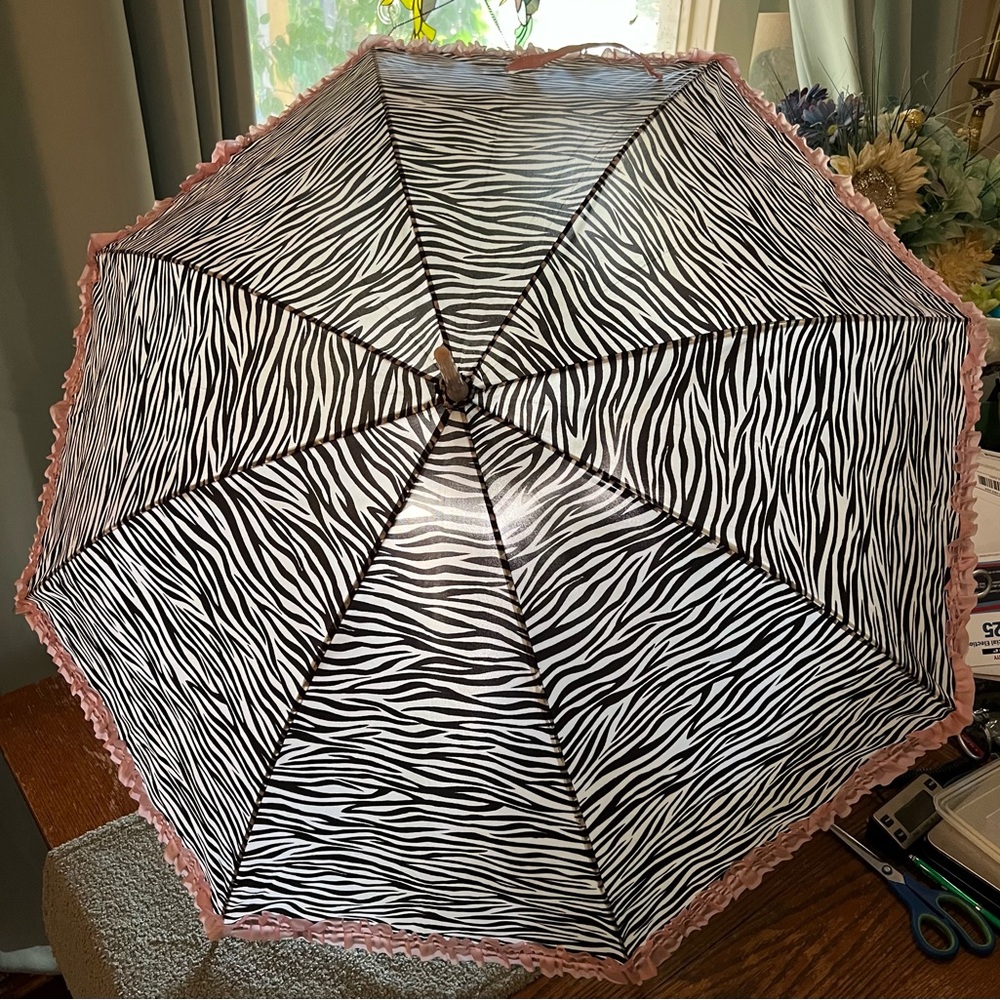 Zebra Print Umbrella with Pink Trim Adult Size EUC